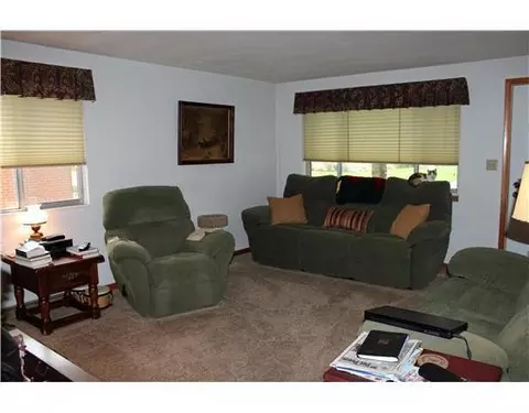 4241 Willowbrook, Springfield, OH 45503 photo 3