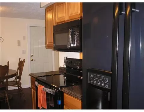 5331 E Ridgewood Rd, Springfield, OH 45503 photo 9
