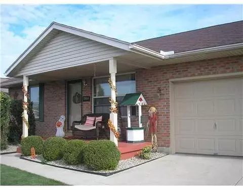 3964 Delmar Cir, Springfield, OH 45503 photo 2