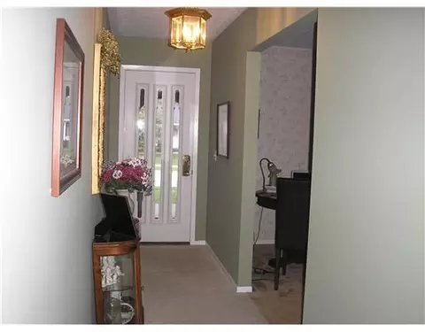 1944 W Mile, Springfield, OH 45503 photo 3