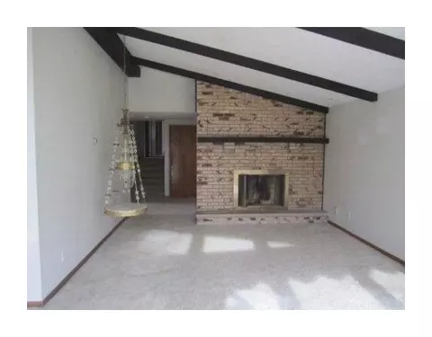 2737 Woodthrush Rd, Springfield, OH 45502 photo 5