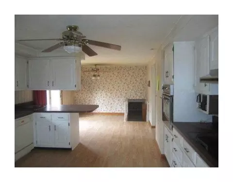 2737 Woodthrush Rd, Springfield, OH 45502 photo 6