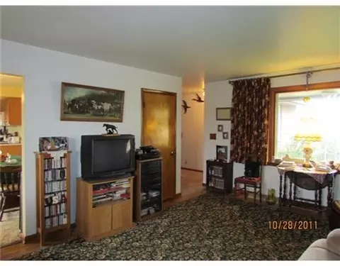 1180 E Possum Rd, Springfield, OH 45502 photo 3