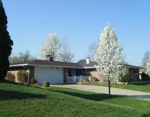 525 Meadow Wood, Springfield, OH 45505 photo 1
