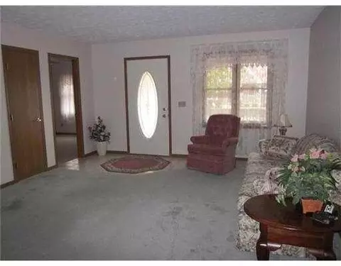 5786 Winfield #., Springfield, OH 45503 photo 3