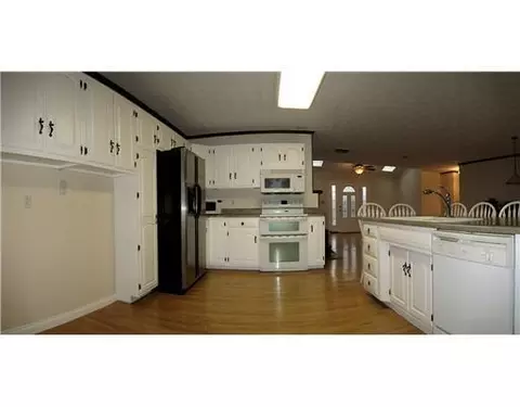 4815 Forest Dr, Springfield, OH 45506 photo 9