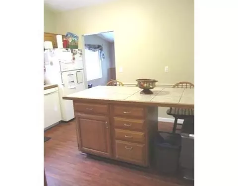 3175 Rocky Point Rd, Springfield, OH 45502 photo 5