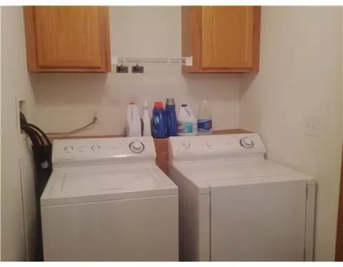 1368 Emery Ave, Springfield, OH 45504 photo 9