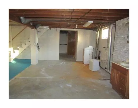 3139 E Leffel, Springfield, OH 45505 photo 9