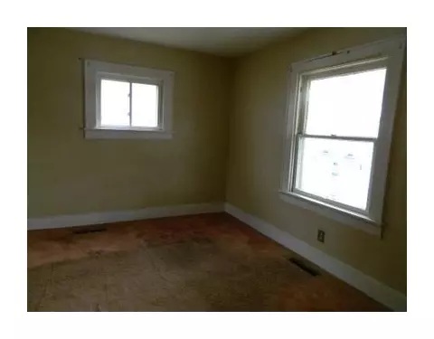 1034 Jasper, Springfield, OH 45503 photo 4