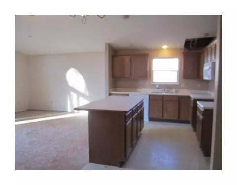 4327 Midfield St, Springfield, OH 45503 photo 5