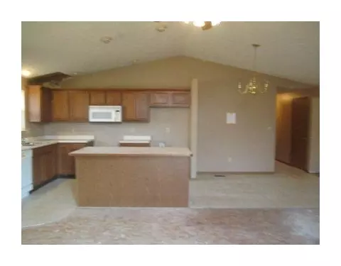 4327 Midfield St, Springfield, OH 45503 photo 6