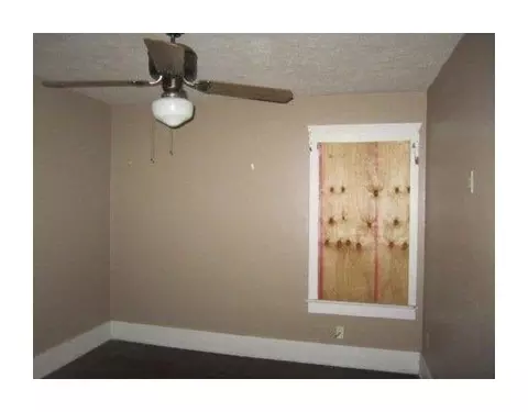 363 E Madison Ave, Springfield, OH 45503 photo 9