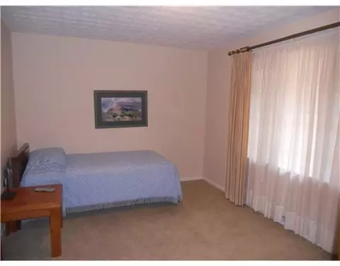 701 Village, Springfield, OH 45504 photo 10