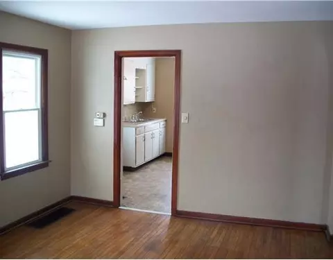 231 N Douglas Ave, Springfield, OH 45503 photo 3