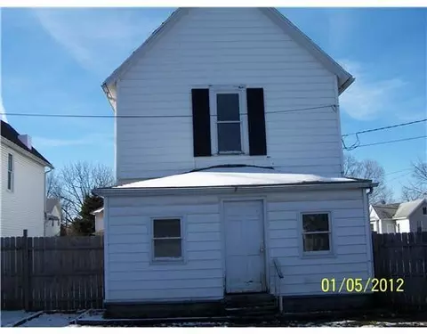 468 N Race, Springfield, OH 45504 photo 2