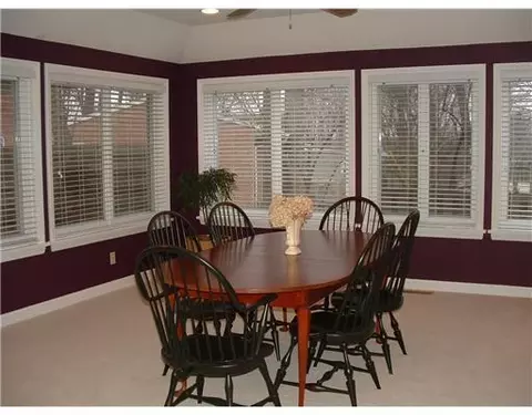 519 S Broadmoor Blvd, Springfield, OH 45504 photo 5