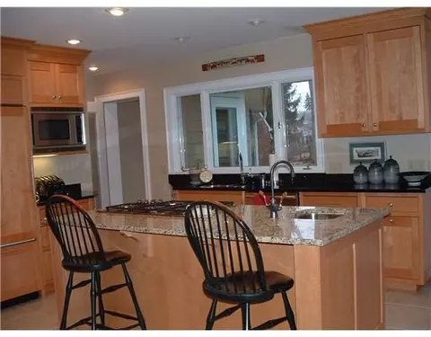 519 S Broadmoor Blvd, Springfield, OH 45504 photo 4