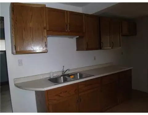830 E Cecil, Springfield, OH 45503 photo 8