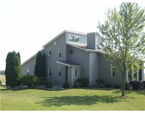 8305 Weitz Rd, Celina, OH 45822 photo 1