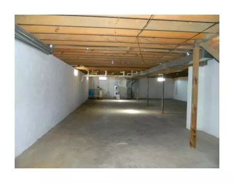 4395 Evans, Springfield, OH 45504 photo 9
