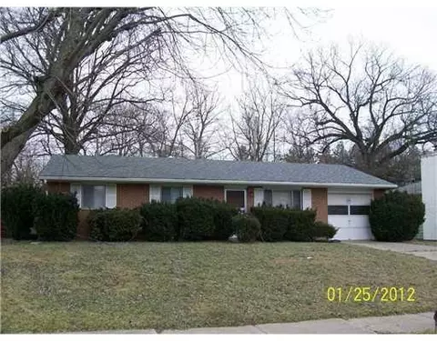 1924 Wickford, Springfield, OH 45503 photo 1
