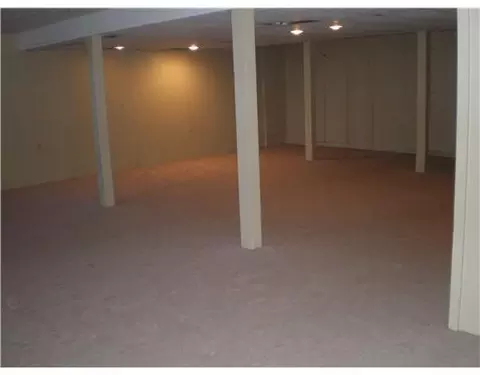 218 Marbella, Springfield, OH 45502 photo 8