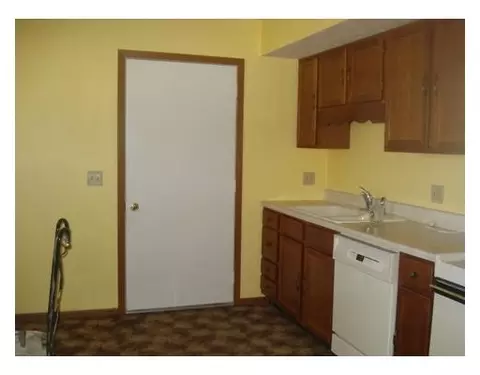 2942 Avery Cir #2942, Springfield, OH 45503 photo 4