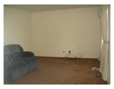 2942 Avery Cir #2942, Springfield, OH 45503 photo 2