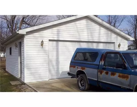 210 W Lee St, Alger, OH 45812 photo 2