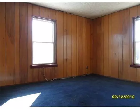 526 Fair St, Springfield, OH 45506 photo 2