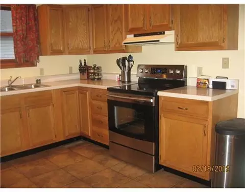 253 W Pinehurst, Sidney, OH 45365 photo 4