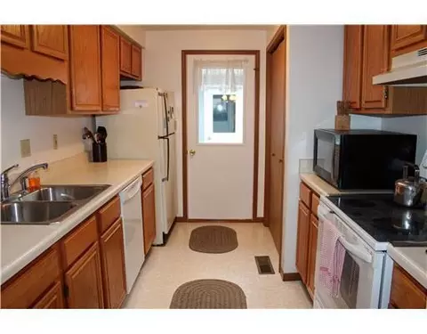 1600 Sierra #.., Springfield, OH 45503 photo 9