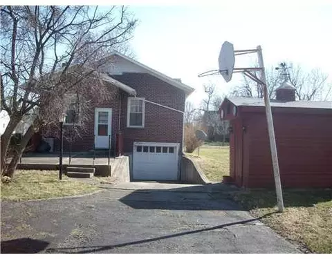110 E Pinehurst, Sidney, OH 45365 photo 3