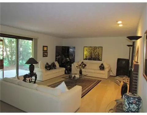 829 Santa Monica Ave, Springfield, OH 45503 photo 8