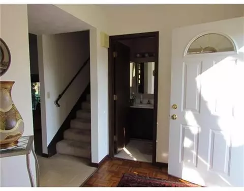 829 Santa Monica Ave, Springfield, OH 45503 photo 2