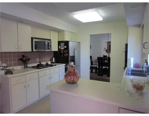 829 Santa Monica Ave, Springfield, OH 45503 photo 5