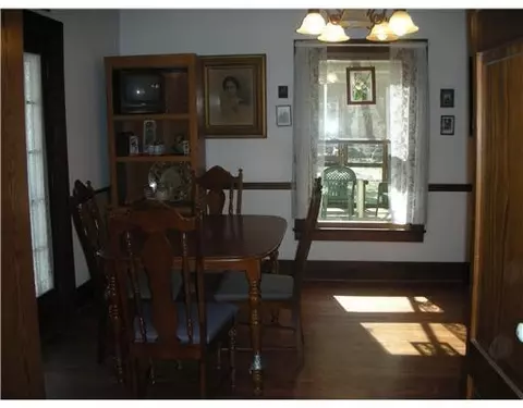 109 E First St, Springfield, OH 45504 photo 7
