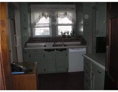 109 E First St, Springfield, OH 45504 photo 3