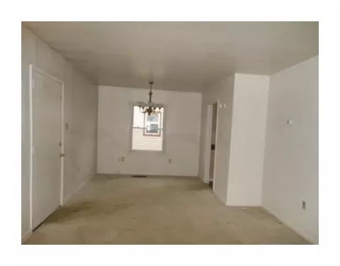 2210 S Hadley, Springfield, OH 45505 photo 3
