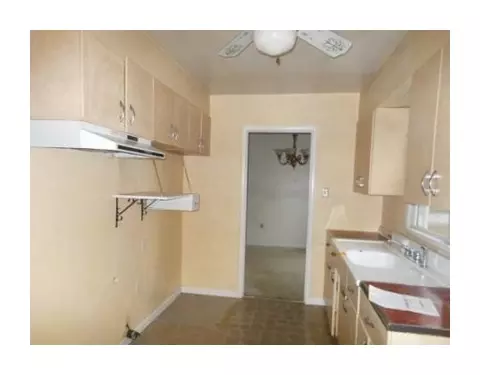 2210 S Hadley, Springfield, OH 45505 photo 5