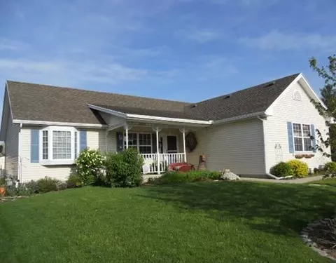 2819 Conestoga St, Springfield, OH 45503 photo 1