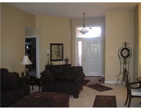 5463 Stoneridge, Springfield, OH 45503 photo 2