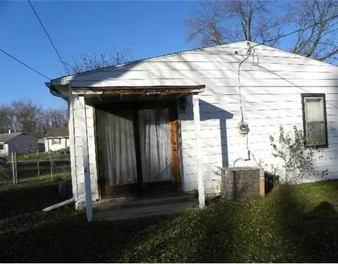 1209 Heard Ave, Springfield, OH 45506 photo 2
