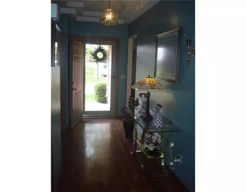 5604 Fox Rdg #., Springfield, OH 45503 photo 2