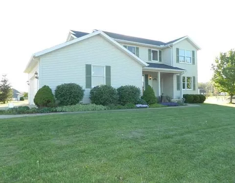 3872 Malaga Cr, Springfield, OH 45502 photo 1