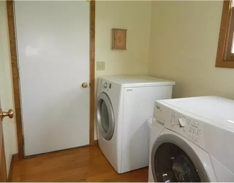 3872 Malaga Cr, Springfield, OH 45502 photo 6