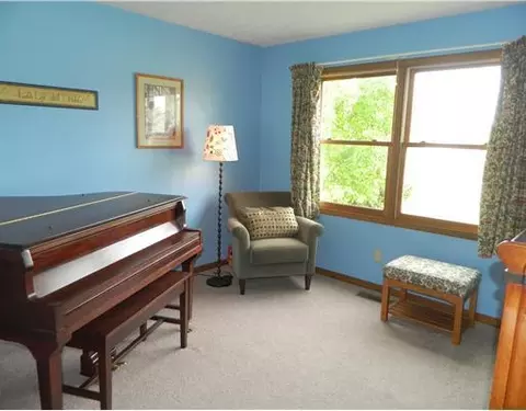 3872 Malaga Cr, Springfield, OH 45502 photo 9
