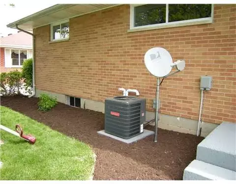 4431 Burchill, Springfield, OH 45503 photo 14