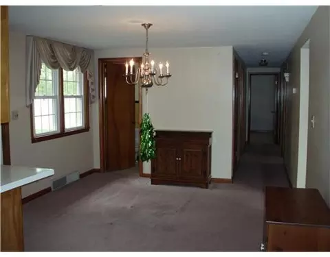 243 Floral Ave, Springfield, OH 45503 photo 4